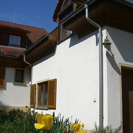 Lucia Huber * Uhldingen-Mühlhofen